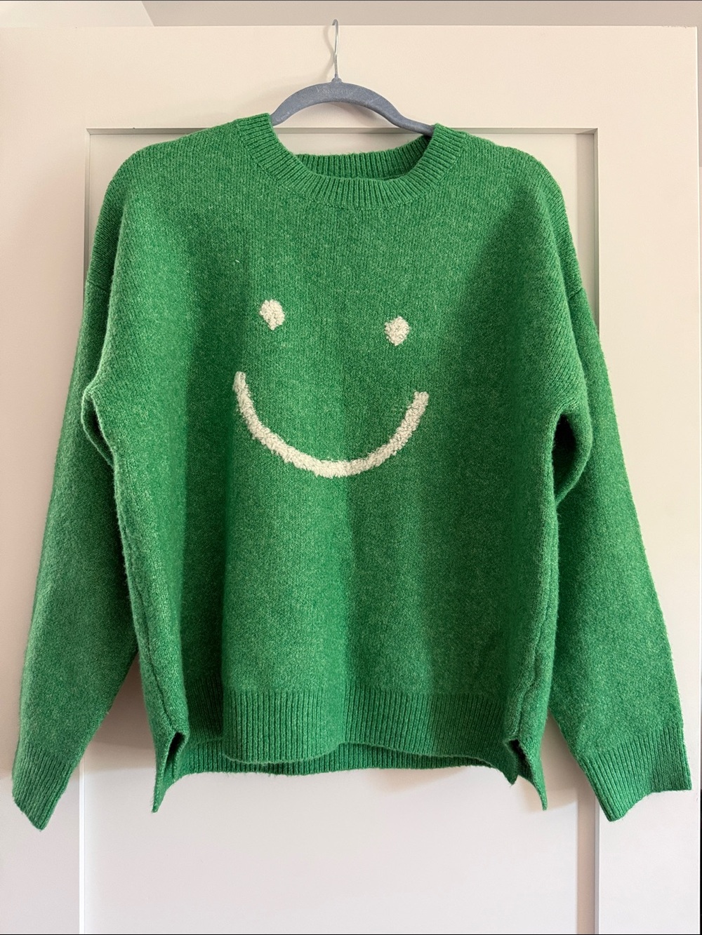 Green Smiley Crewneck Sweater - Soft Knit Women's Pullover